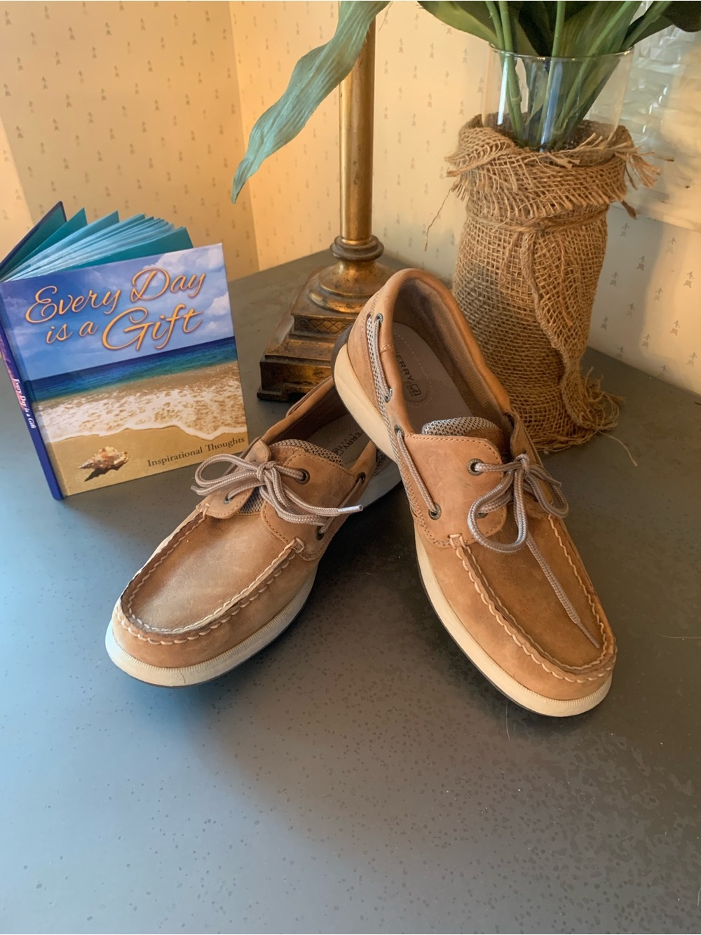SPERRY Top SIDER, NEW condition worn 1 time, Women’s Intrepid Boat shoe.